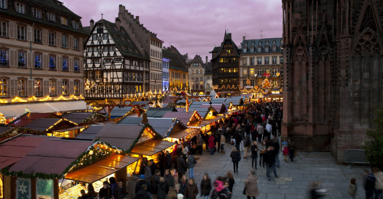 marche_de_noel_place_de_la_cathedrale_3_-_christophe_hamm_otsr_539b1d9fb5a1c84e86a217e72f166bf7.jpg