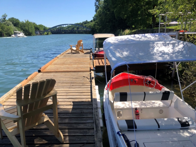 2bateau_electrique_a_thomery.jpg