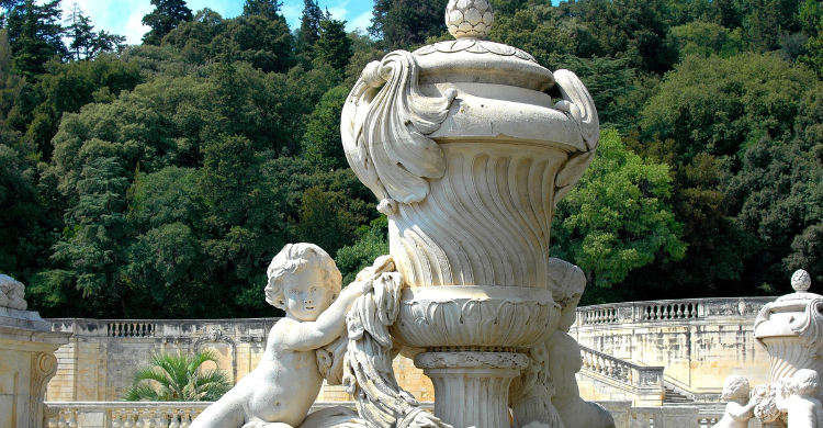 vase_et_statue_c_valerie_deleplace.png